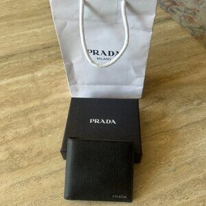 Authentic PRADA Portaf. Orizzontale Bi-fold Wallet 2MO513